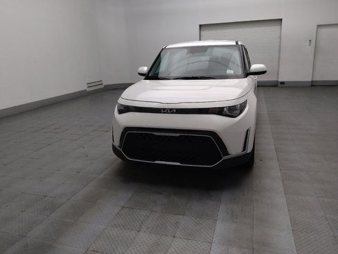 Used 2025 Kia Soul LX image 15