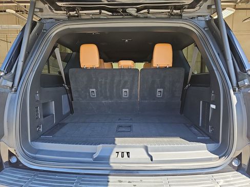 Used 2022 Ford Expedition Max Platinum image 12