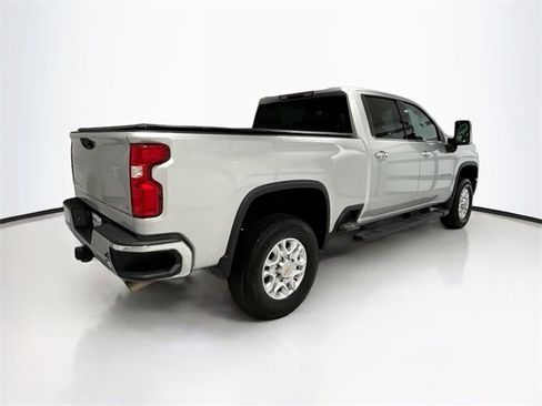 Used 2022 Chevrolet Silverado 3500 LTZ w/ Z71 Off-Road Package image 6