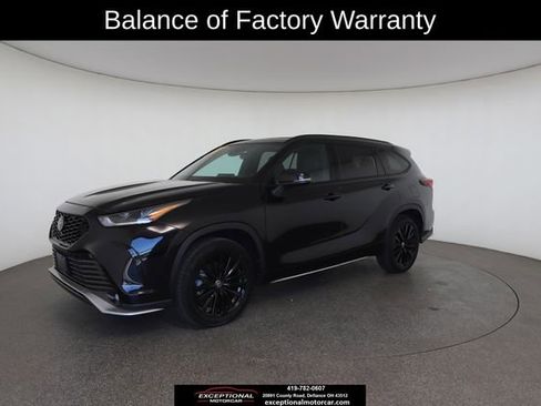 Used 2025 Toyota Highlander XSE AWD/4WD image 3
