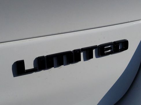 New 2025 Jeep Grand Cherokee L Limited w/ Black Appearance Package image 7