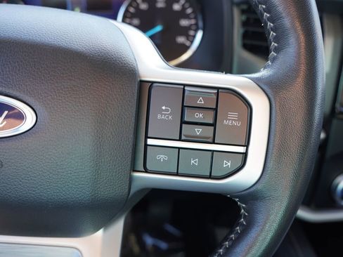 Certified 2024 Ford Expedition XLT image 35