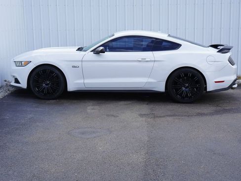 Used 2016 Ford Mustang GT Premium w/ GT Performance Package RWD image 3