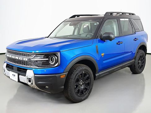 Used 2025 Ford Bronco Sport Badlands AWD/4WD image 8
