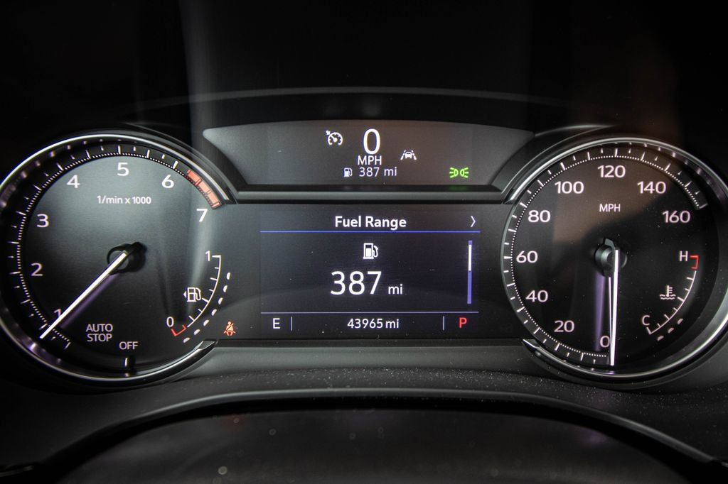 Used 2023 Cadillac XT6 Luxury FWD image 37