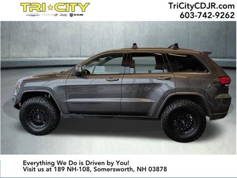 Used 2019 Jeep Grand Cherokee Altitude image 2