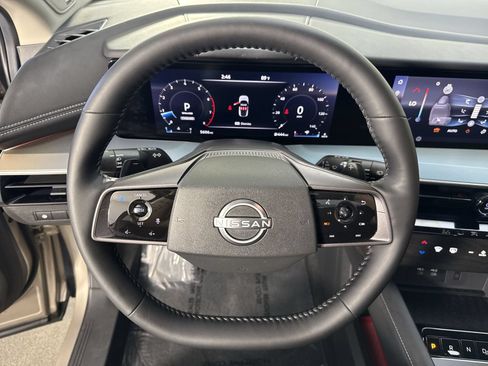 Certified 2025 Nissan Murano SL w/ Cargo Package AWD/4WD image 13