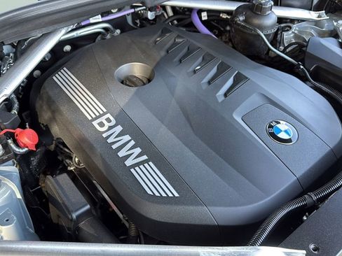 New 2026 BMW X5 xDrive40i w/ M Sport Package AWD/4WD image 12
