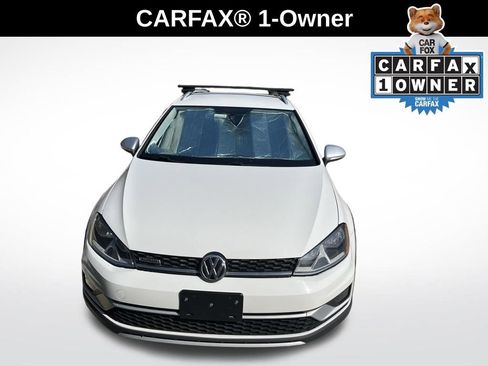 Used 2017 Volkswagen Golf Alltrack S AWD/4WD image 2