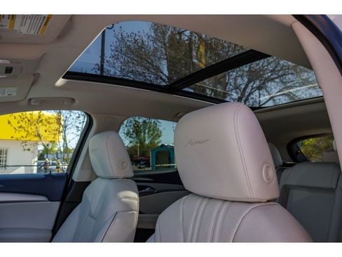 Used 2024 Buick Envision Avenir AWD/4WD image 18