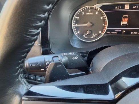 Used 2023 Nissan Pathfinder SL w/ Lighting Package (N92) image 27