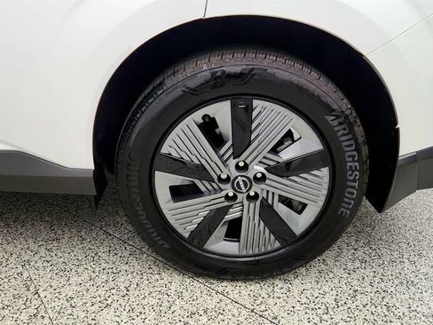 Used 2025 Nissan Murano SL AWD/4WD image 9
