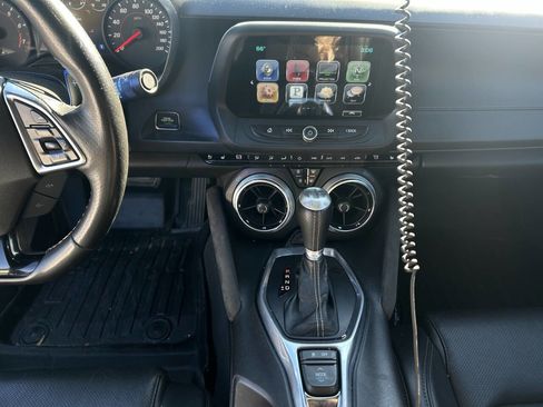 Used 2016 Chevrolet Camaro SS image 11