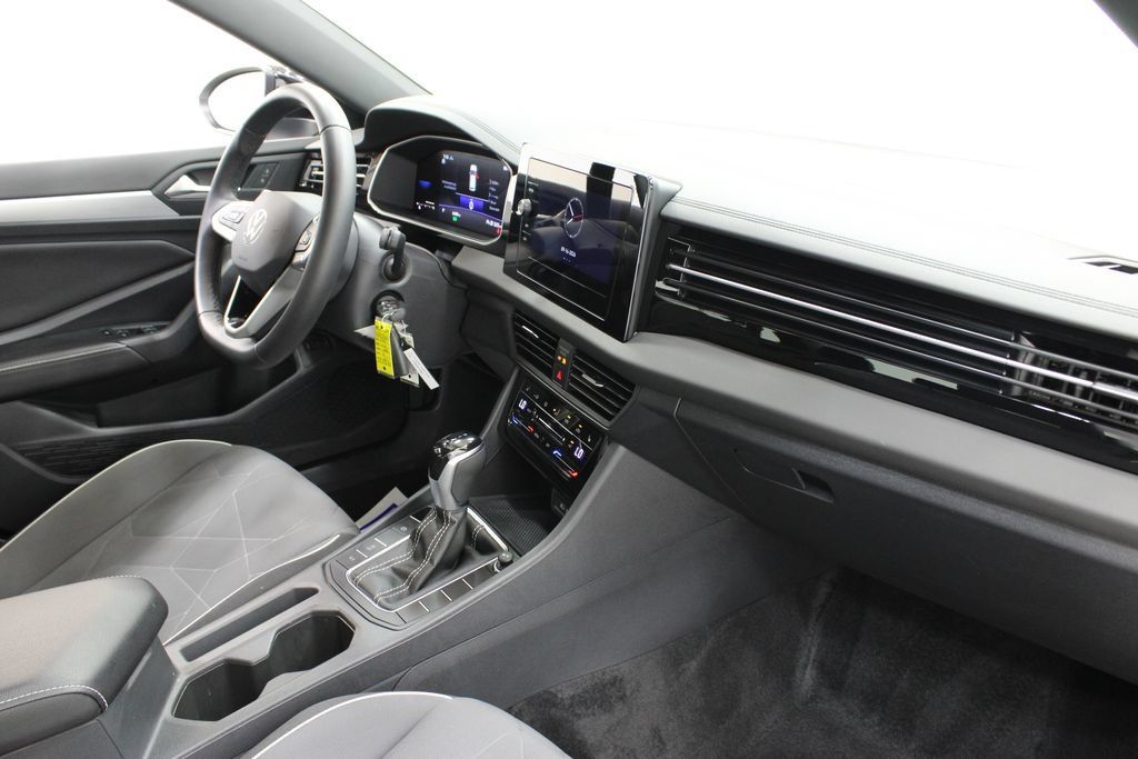 Certified 2026 Volkswagen Jetta Sport FWD image 22