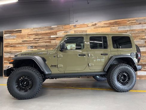 New 2026 Jeep Wrangler Unlimited Rubicon 392 w/ Quick Order Package 27X Moab AWD/4WD image 58