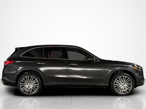 Used 2023 Mercedes-Benz GLC 300 4MATIC image 6