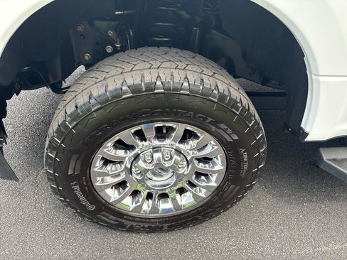 Used 2021 Ford F350 Lariat w/ Lariat Ultimate Package AWD/4WD image 16