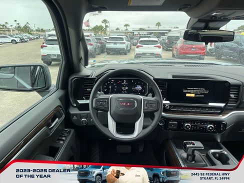 New 2026 GMC Sierra 1500 Elevation image 13