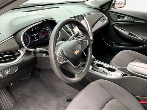 Used 2022 Chevrolet Malibu LT image 12