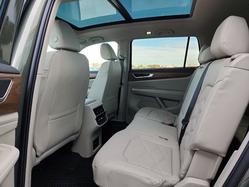New 2026 Volkswagen Atlas SE image 12