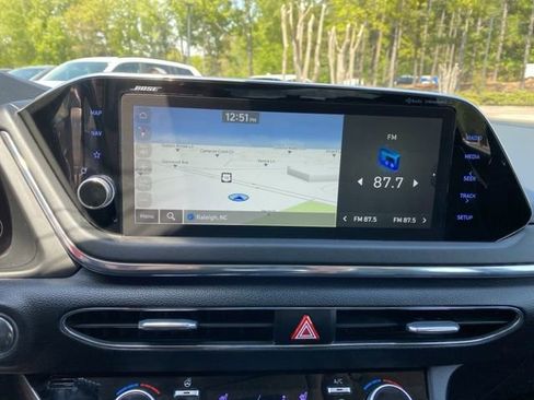 Used 2022 Hyundai Sonata Limited image 25