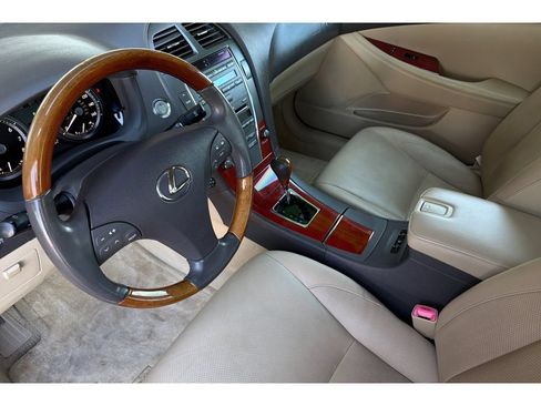 Used 2007 Lexus ES 350 w/ Premium Pkg FWD image 10