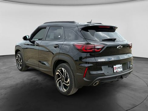 Used 2025 Chevrolet TrailBlazer RS w/ Convenience Package AWD/4WD image 7