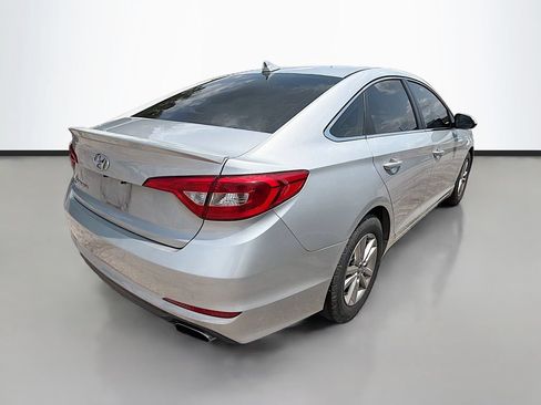 Used 2017 Hyundai Sonata SE FWD image 9