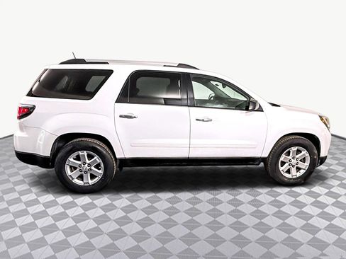 Used 2016 GMC Acadia SLE image 11