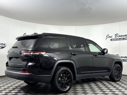 Used 2024 Jeep Grand Cherokee L Laredo image 7