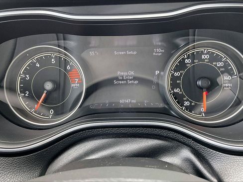 Used 2023 Jeep Cherokee Altitude Lux AWD/4WD image 19