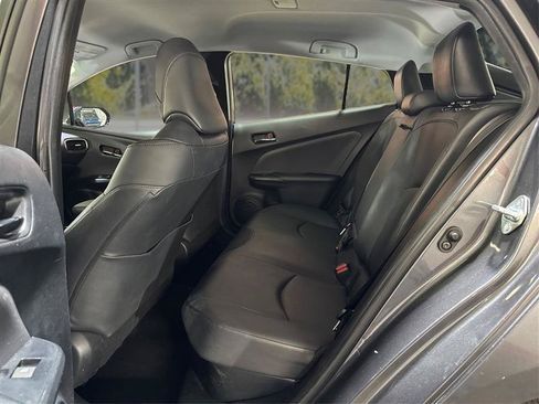 Used 2018 Toyota Prius Four FWD image 10