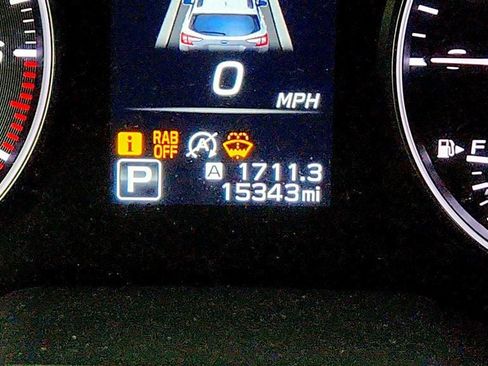 Used 2025 Subaru Outback Onyx Edition AWD/4WD image 16