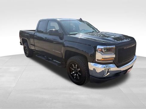Used 2017 Chevrolet Silverado 1500 LT w/ All Star Edition AWD/4WD image 1