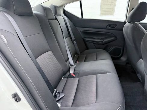 Used 2025 Nissan Altima 2.5 SV FWD image 19