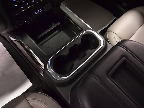 Used 2021 GMC Sierra 1500 Elevation w/ Preferred Package image 26