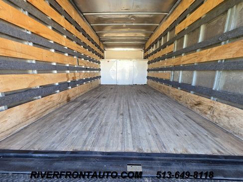 Used 2019 Chevrolet Express 3500 w/ Power Convenience Package RWD image 3