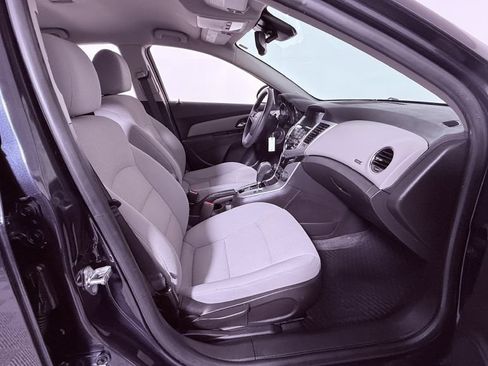 Used 2015 Chevrolet Cruze LT FWD image 23