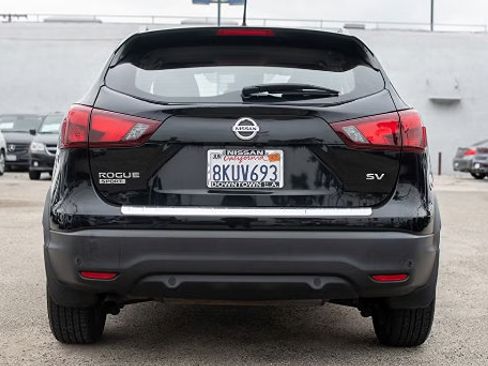 Used 2019 Nissan Rogue Sport SV FWD image 8