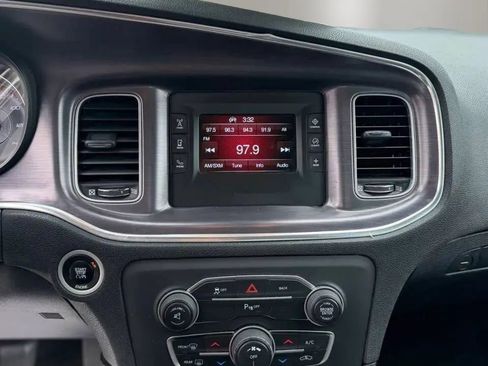 Used 2015 Dodge Charger SE w/ Popular Equipment Group RWD image 11