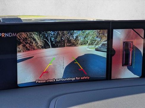 New 2025 Lincoln Navigator Reserve AWD/4WD image 11