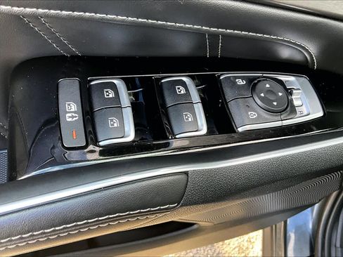 Used 2022 Kia Sorento SX image 32