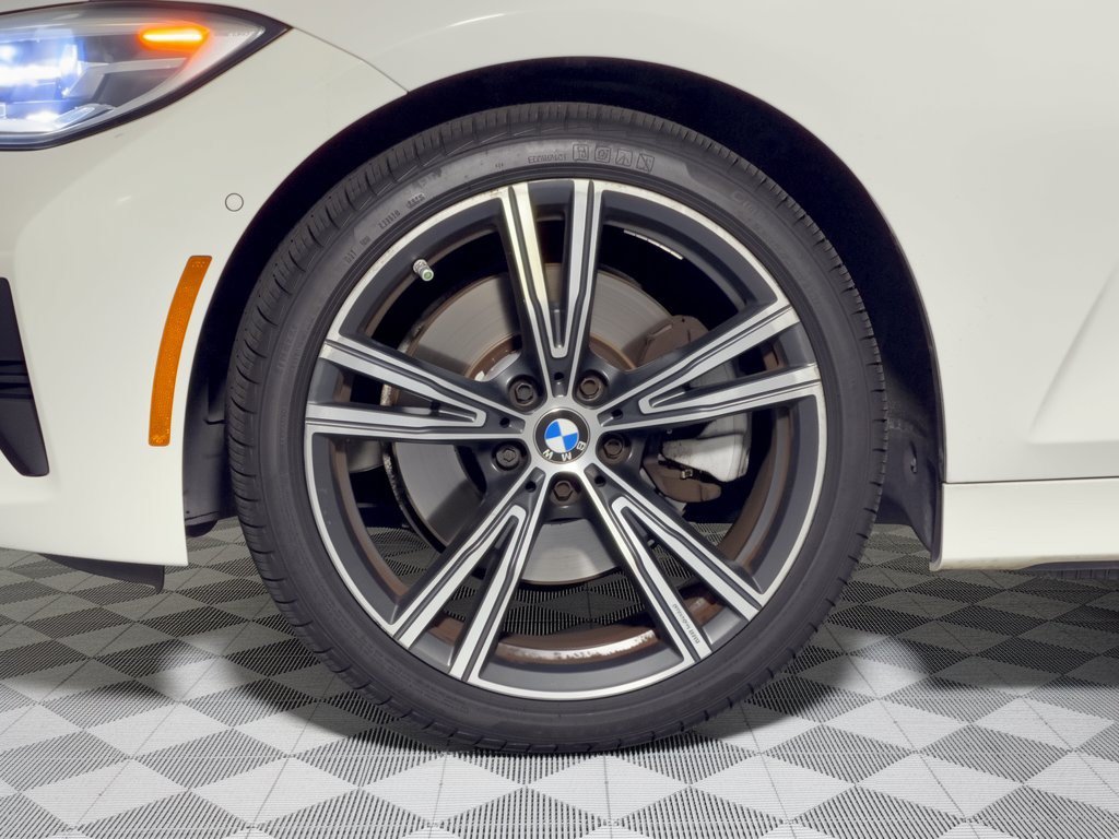 Used 2021 BMW 330i Sedan w/ Convenience Package RWD image 13
