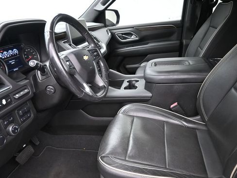 Used 2021 Chevrolet Tahoe Premier w/ Premium Package RWD image 12