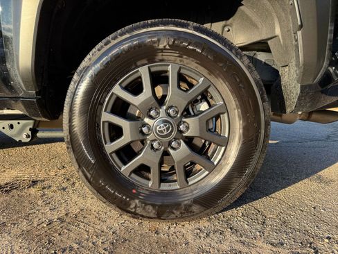 Used 2025 Toyota 4Runner SR5 image 24