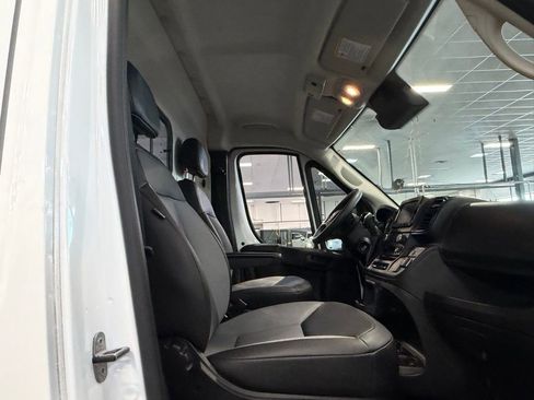 Used 2025 RAM ProMaster 2500 w/ Convenience Group FWD image 27