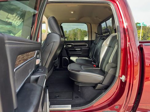 Used 2019 RAM 2500 Laramie image 19