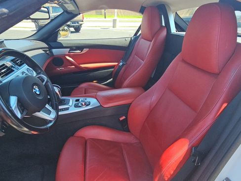 Used 2012 BMW Z4 sDrive35i RWD image 27