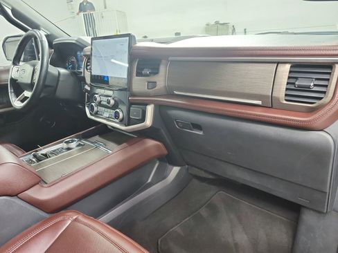 Used 2024 Ford Expedition Max Limited RWD image 44