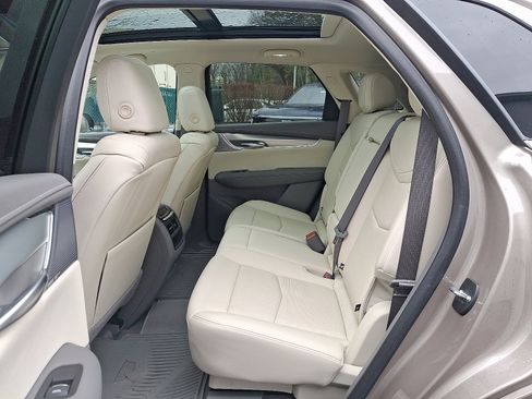 Certified 2023 Cadillac XT5 Premium Luxury image 24